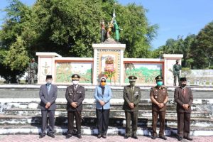 23-23-31-Hari-Pahlawan-1024x682