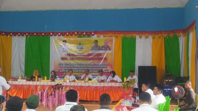 Pemerintah Kabupaten Buol dalam hal ini Pj. Bupati Buol Drs. Moh. Muchlis, MM, seluruh OPD, Ketua DPRD Srikandi Batalipu, S.Sos.,M.AP, serta beberapa anggota DPRD dapil masing-masing, melaksanakan musrembang tingkat Kecamatan.