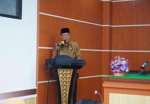 Bupati Bolaang Mongondow Utara (Bolmut) Drs. Hi. Depri Pontoh