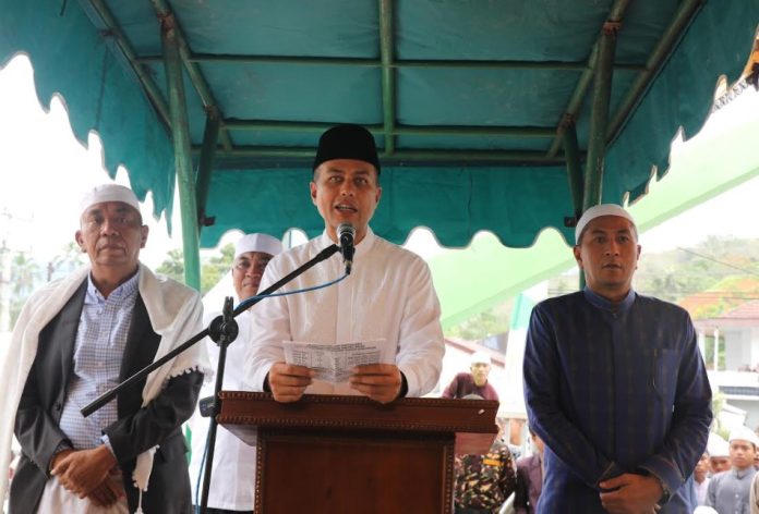 Wakil Gubernur (Wagub) Sumatera Utara (Sumut) Musa Rajekshah menghadiri Pengumuman sekaligus Penyerahan Ijazah Santri/Santriwati di Ponpes Musthafawiyah Purba Baru, Kamis (23/2).