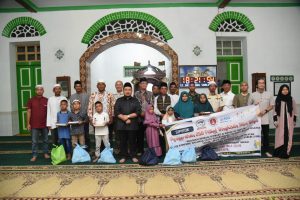 Bupati Tapsel, H. Dolly Pasaribu Buka Puasa Bersama Ratusan Anak Yatim Piatu di Sipirok