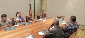 https://infokini.news/2023/05/pj-bupati-apriyadi-turun-langsung-atasi-kerusakan-jalan-desa-bandar-jaya/
