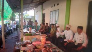 Gambar : Amin Lasena hadiri Halalbihalal Desa Soligir disambut Tarian Tradisional Dana-Dana.