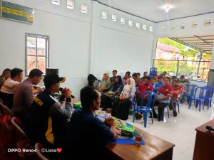 Gambar : Musyawarah pra-pelaksanaan pembangunan tahun anggaran 2023 Desa Mekar Sari.