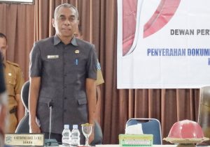 Sekretaris Daerah Kabupaten Buton Tengah, H. Kostantinus Bukide. Foto : Muhammad Shabuur / InfoKini.News