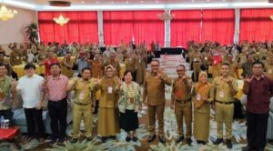 Limi Mokodompit Buka Bimtek Karya Tulis Ilmiah Guru SD dan SMP se Bolmong