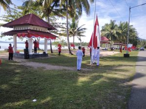 Gambar : DPC PDI Perjuangan Bolmut melaksanakan upacara peringatan hari kelahiran pancasila dan Bung Karno. Berlokasi di Kawasan pantai wisata Pinagut Boroko.