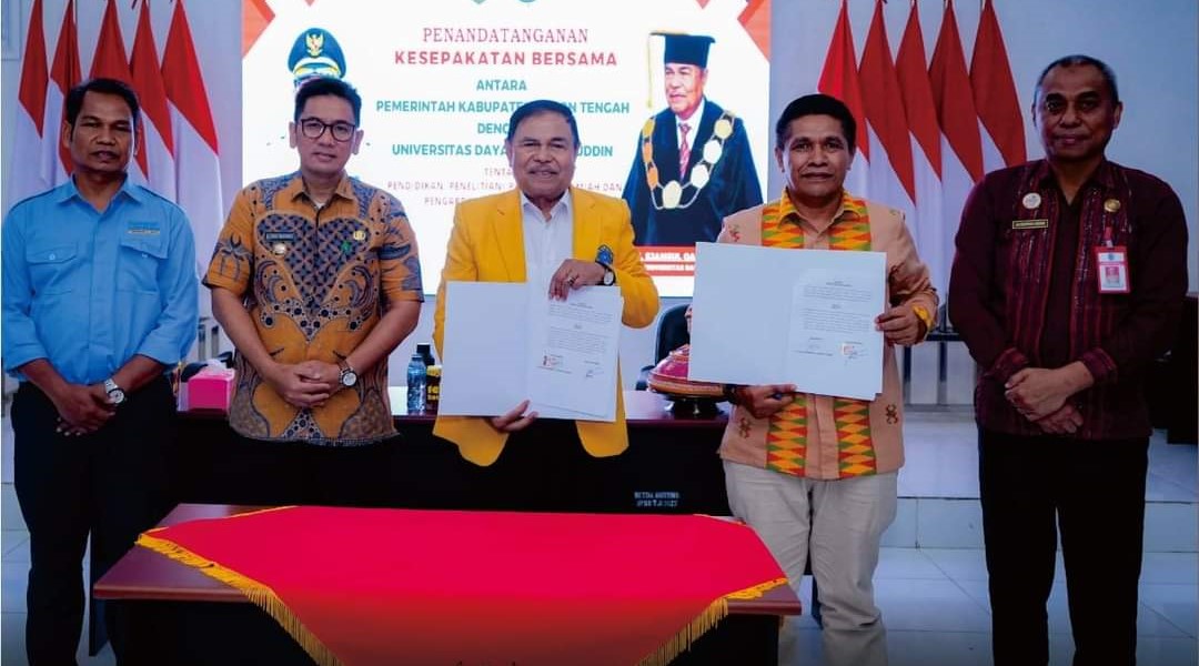 Pemerintah Kabupaten Buton Tengah melakukan penandatanganan kesepakatan bersama (Mou) dengan Universitas Dayanu Ikhsanuddin tentang kerjasama dibidang pendidikan, penelitihan / pengkajian ilmiah dan pengabdian pada masyarakat. Foto : Diskominfo Buteng.