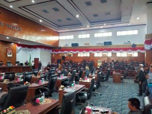 Meskipun Mengalami Penundaan, RAPBD P Kaur Akhirnya Disahkan Meskipun Mengalami Penundaan, RAPBD P Kaur Akhirnya Disahkan