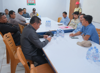 Ketua DPRD Buton Tengah, Bobi Ertanto, S.Pd.,MH saat menyampaikan beberapa hal dalam forum rapat bersama sejumlah instansi dengan PT. AHB, Senin (15/1/2024). Foto : IST