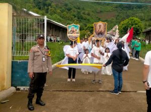 Polsek Modayag Lewat Bhabinkamtibmas Lakukan Pengamanan Giat Keagamaan di Desa Binaanya
