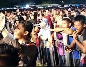 Ribuan Pengunjung Padati Acara Launching Pilkada Kaur di Lapangan Merdeka