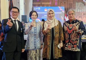 Bupati Minahasa Utara Joune Ganda Terima Penghargaan Manggala Karya Kencana dari BKKBN