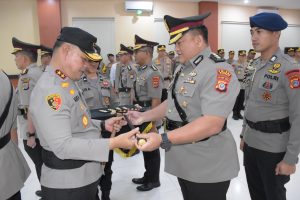 Kapolda Sulteng Pimpin Sertijab 3 PJU, AKBP Putu Binangkari Resmi Jabat Kapolres Banggai