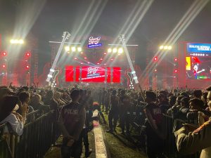 Ratusan Personel Gabungan Amankan Pertunjukan Musik Gaung Merah Segalanya