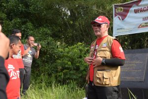 Di Depan Monumen Andi Sapa Sudirman, Kapolda Sulteng Ajak Jurnalis Mengheningkan Cipta