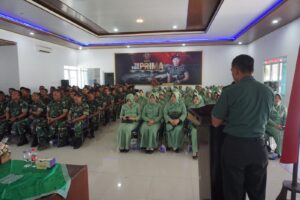 Prajurit, PNS dan Persit Kodim 0736/Batang Menerima Penyuluhan Hukum dari Kumdam IV/Diponegoro
