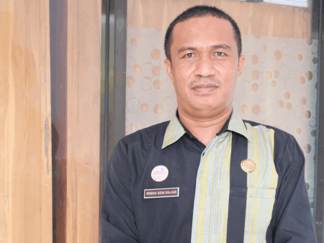 Kepala Dinas Pariwisata Kabupaten Buton Tengah, Irwan Seni Rajab, S.STP., M.M. Foto : IKNews