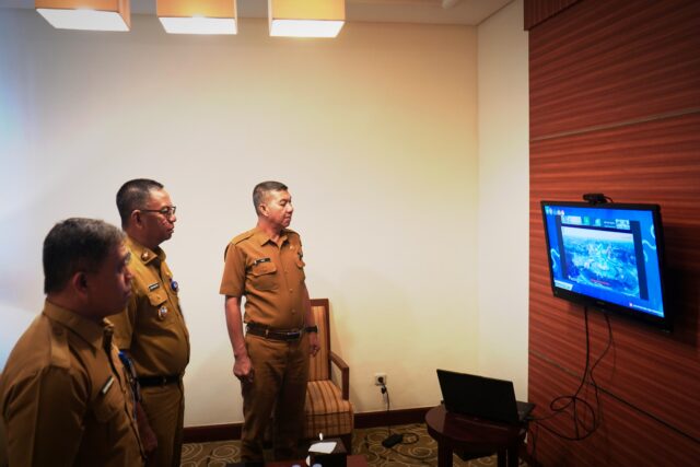 Memperkuat Sistem Pemerintahan, Bupati Boltim Ikuti Sosialisasi Pengawasan Perizinan Kemendagri Secara Daring