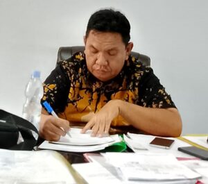 Plt. Kepala BKPSDM Daerah Tojo Una-Una Rusli, S.Sos, M.Si