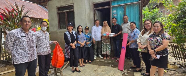 Wakil Bupati Hadiri Pelayanan Kasih Oikumene ASN -THl Korban Banjir Desa Togid
