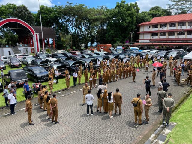 Bupati Joune Ganda Pimpin Apel dan Pengecekan Kendaraan Dinas di Minahasa Utara