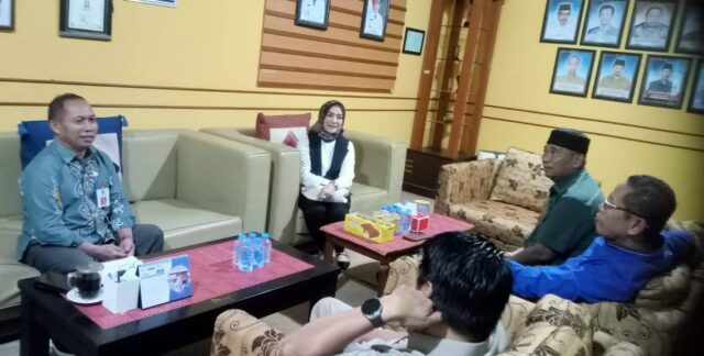 Sekwan DPRD Bulungan Chas Darmawan sambut Kunker Komisi I DPRD Berau