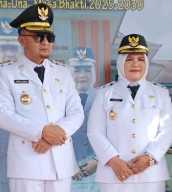 Bupati dan Wabup Tojo Una-Una Tepati Janji: Seragam Sekolah Gratis untuk Siswa Baru!