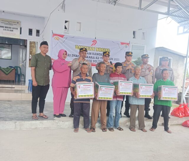 Polres Boltim Berikan Bantuan ke Masyarakat Kurang Purteng, Pemdes Purteng Ucapkan Banyak Terima Dan Apresiasi ke Kapolres Boltim