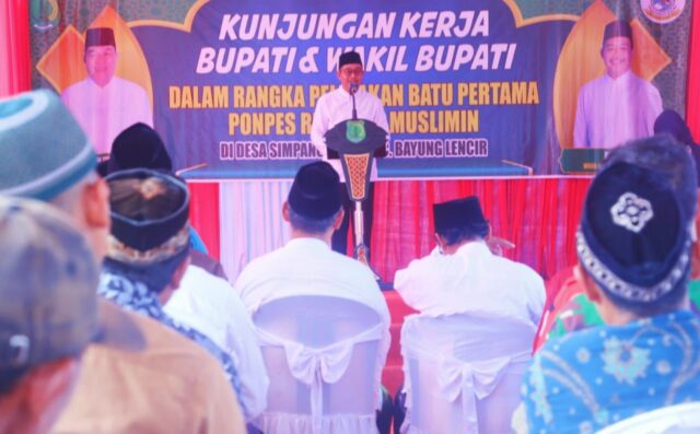 Wabup Muba Kunjungi Desa Simpang Bayat, Letakkan Batu Pertama Pembangunan Ponpes Riyadhul Muslimin