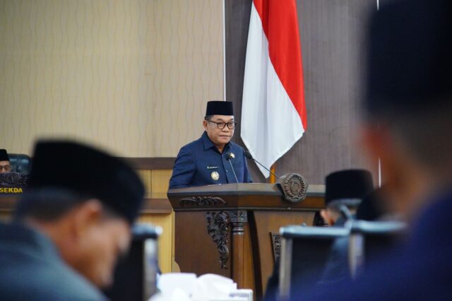 Bupati Toha Sampaikan Jawaban atas Pemandangan Umum Fraksi DPRD Muba