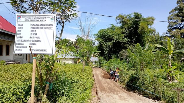 Pemdes Bangunan Wuwuk Laksanakan Pekerjaan Jalan Paving Block, Warga Ucapkan Terima Kasih