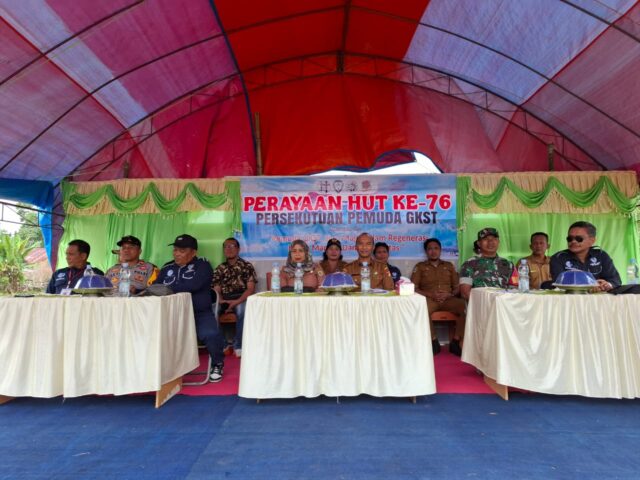 Bupati Tojo Una-Una Hadiri HUT ke-76 Persekutuan Pemuda GKST Klasis Tojo