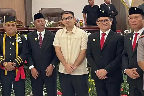 Bupati Minut Hadiri Sidang Paripurna HUT ke‑402 Manado, Tekankan Sinergi dan Inovasi Pembangunan