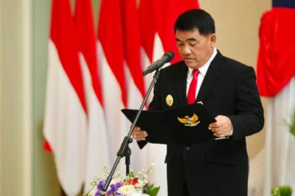 YSK Lantik Dua Pejabat Tinggi Pemprov Sulut : Tahlis Pj Sekprov, Kumendong Inspektur