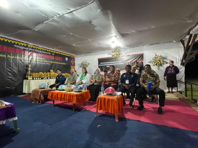 Wakil Bupati Tojo Una-Una Sampaikan Pesan Harmoni dan Doa di HUT ke-76 Persekutuan Pemuda GKST Klasis Tojo