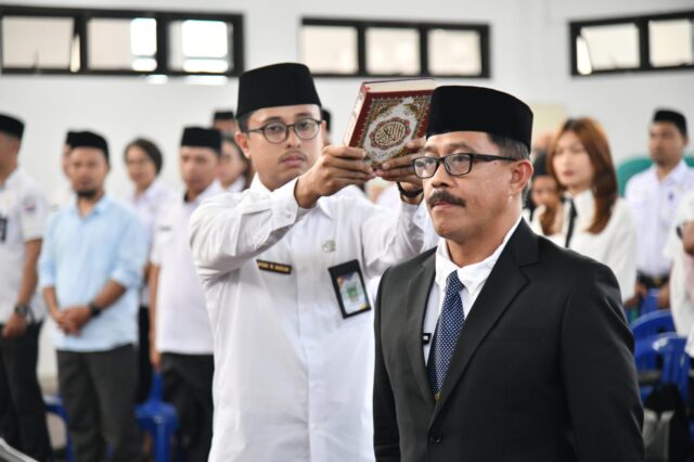Bupati Oskar Manoppo Lantik Moh Iksan Panglima Sebagai Pj Sekda Boltim