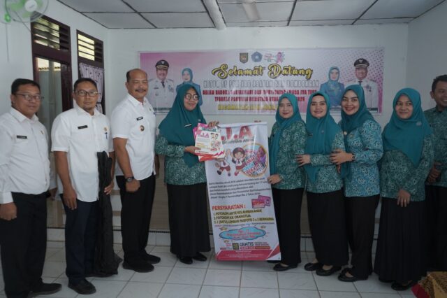 Ketua TP PKK Kabupaten Asahan Sosialisasikan dan Monitoring IVA Test di Kecamatan Aek Songsongan