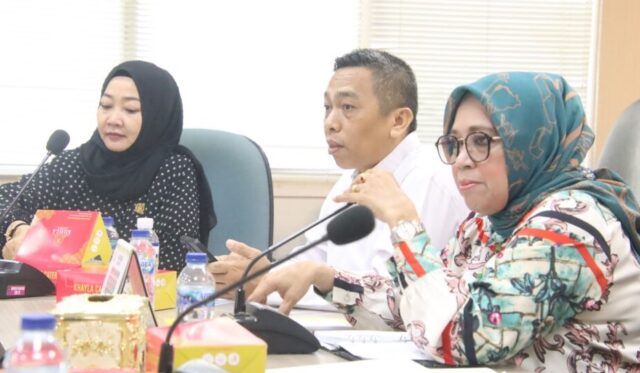 DPRD Kota Batam resmi memulai pembahasan Ranperda Kota Ramah Anak lewat rapat perdana Pansus pada Selasa, 5 Agustus 2025. Foto : Las