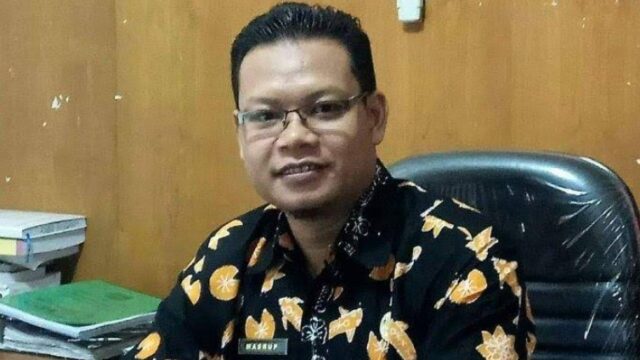 Kepala BKAD Bengkulu Utara, Masrup, S.St.Pi, MM, memberikan keterangan kepada awak media usai mengikuti Rapat Paripurna DPRD dengan agenda pandangan umum fraksi-fraksi terkait RAPBD-P 2025 di Ruang Paripurna DPRD Kabupaten Bengkulu Utara, Kamis, 7 Agustus 2025. (Foto: Ade JR)