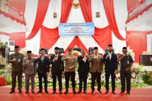 Bupati Oskar Manoppo menghadiri Paripurna DPRD ke-23 di Ruang Paripurna DPRD Boltim, membahas persetujuan bersama Perubahan APBD 2025.