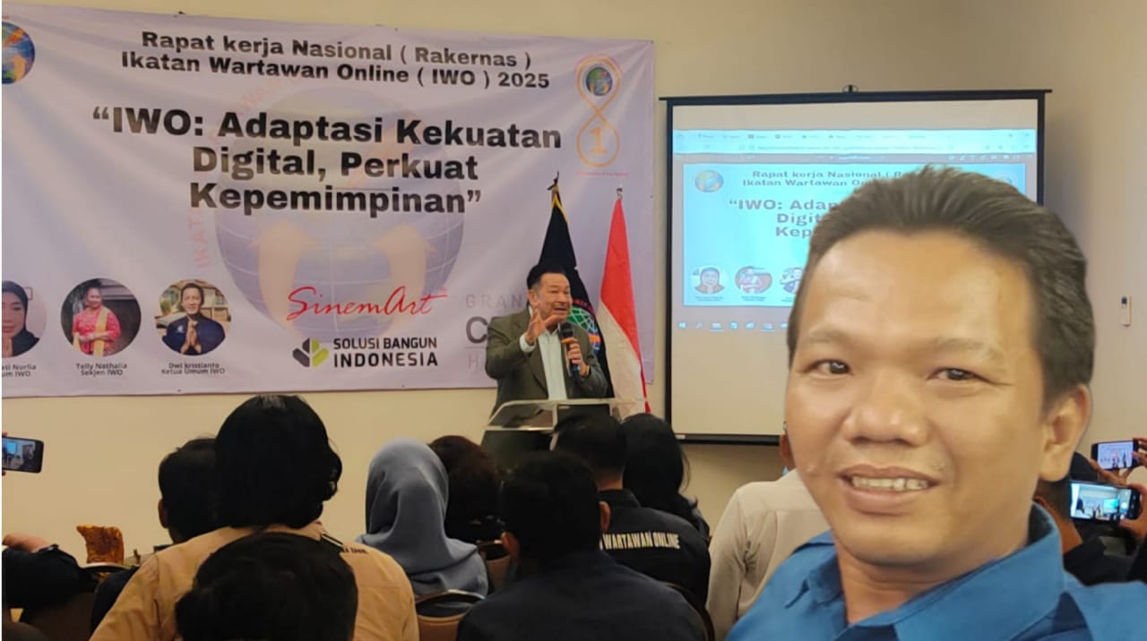 Ketua IWO Tanjung Jabung Barat, Eko Setyo Saputra, bersama pengurus daerah saat menghadiri Rapat Kerja Nasional (Rakernas) Ikatan Wartawan Online (IWO) Tahun 2025 di Grand Cemara Hotel, Jakarta Pusat, Rabu, 23 Oktober 2025. Foto: jun/ikn