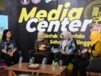 Wakil Gubernur Gorontalo sekaligus Ketua Satgas Makan Bergizi Gratis, Idah Syahidah Rusli Habibie, saat menjadi narasumber dalam acara Bincang Sehat bertema “Melawan MBG dari Keracunan” di Studio Media Center Dinas Kesehatan Provinsi Gorontalo, Kamis, 2 Oktober 2025. Foto: Adit/IKN