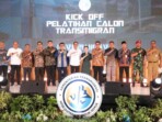 Wali Kota Batam, Amsakar Achmad, bersama Wakil Wali Kota Batam, Li Claudia Chandra, meninjau Kick Off Pelatihan Calon Transmigran di Batalyon Infanteri 10 Marinir Satria Buih Yudha (SBY) Barelang, Senin, 3 November 2025. (Foto: Dok. Humas Pemko Batam)