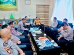 Sekretaris DPRD Kota Batam, Dr. Ridwan Afandi, SSTP, M.Eng, menerima kunjungan kerja Tim Direktorat Pengamanan Objek Vital (Ditpamobvit) Korsabhara Baharkam Polri di ruang rapat DPRD Kota Batam, Kamis, 20 November 2025. Kunjungan ini difokuskan pada pembinaan teknis pengamanan lembaga negara untuk meningkatkan sistem pengamanan DPRD yang profesional dan responsif. (Foto: Dok. DPRD Kota Batam)