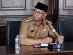 Bupati Boltim Oskar Manoppo menghadiri Rakorev Triwulan III RKPD Provinsi Sulawesi Utara yang dipimpin Gubernur Yulius Selvanus di Aula Mapalus, Kantor Gubernur Sulut, Selasa, 25 November 2025. Foto: Muklas/IKN