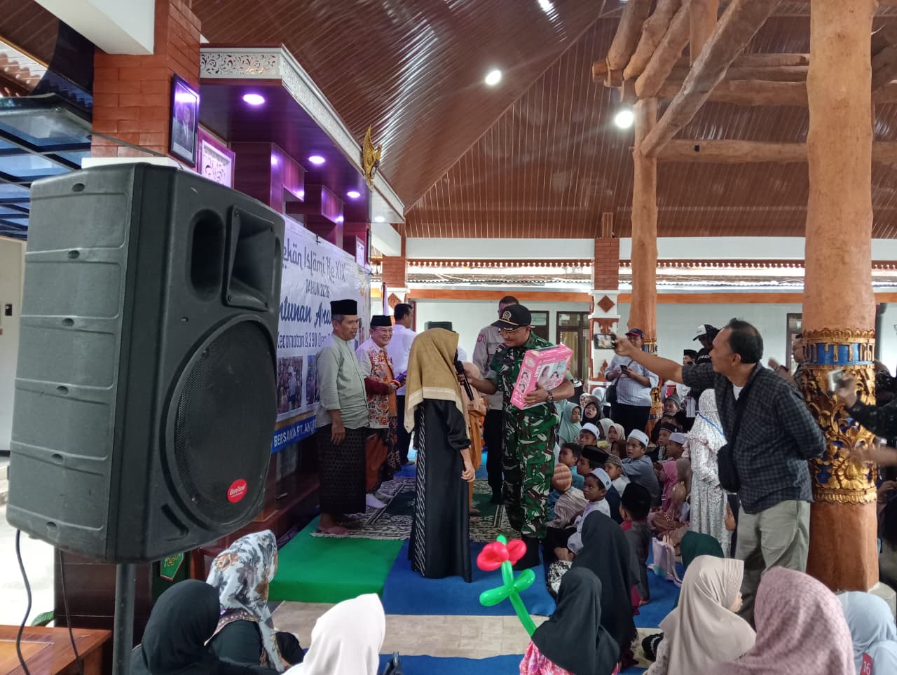 PT ACA Dan Fatayat NU Bantur, Santuni 316 Anak Yatim